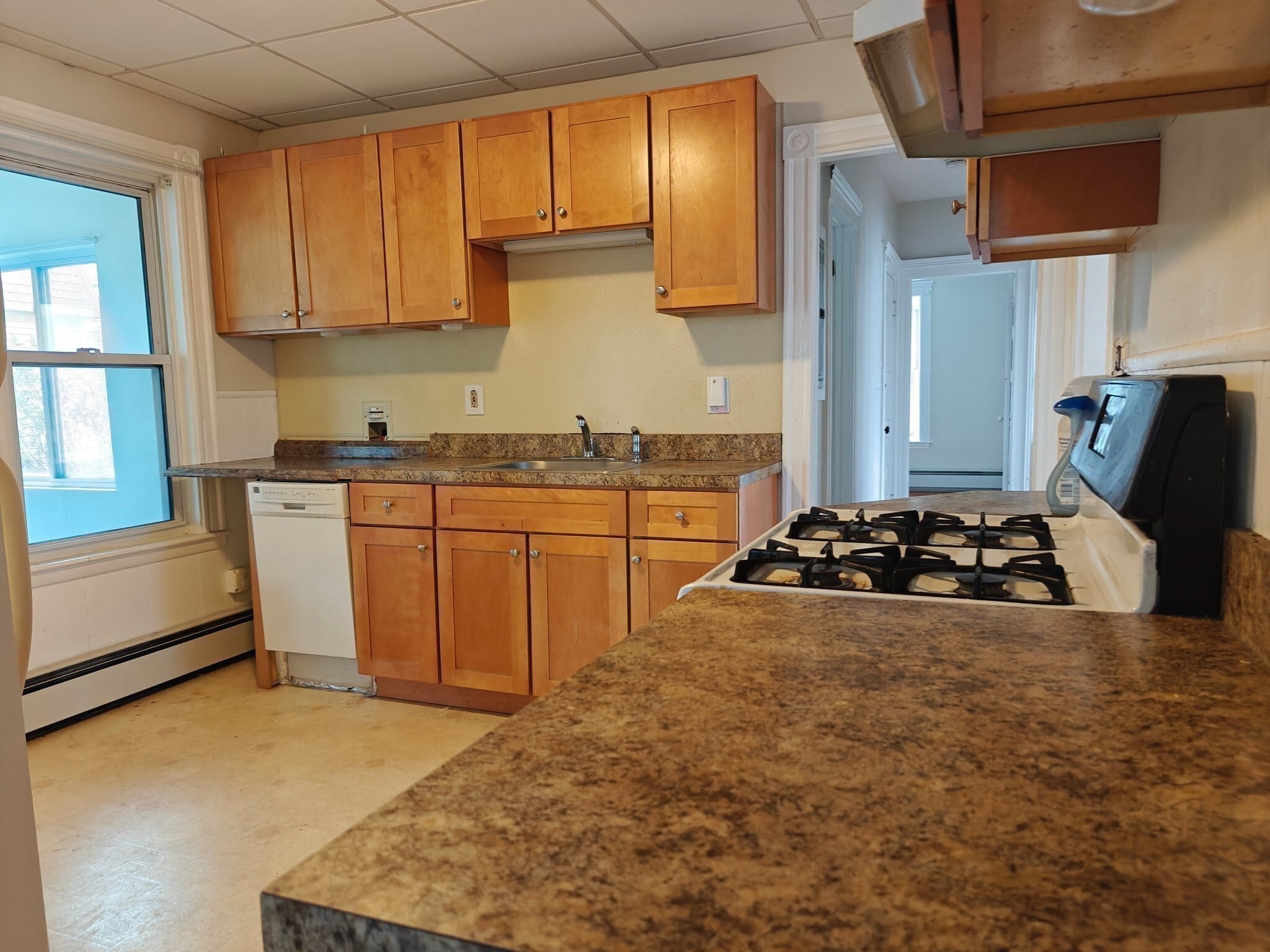 Building Photo - 442 Main St