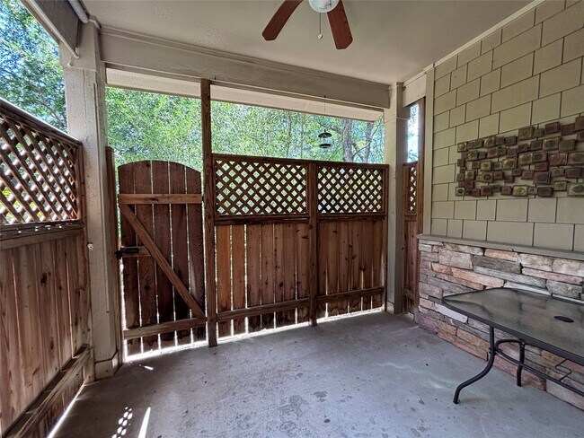 Building Photo - 21 Stone Creek Pl