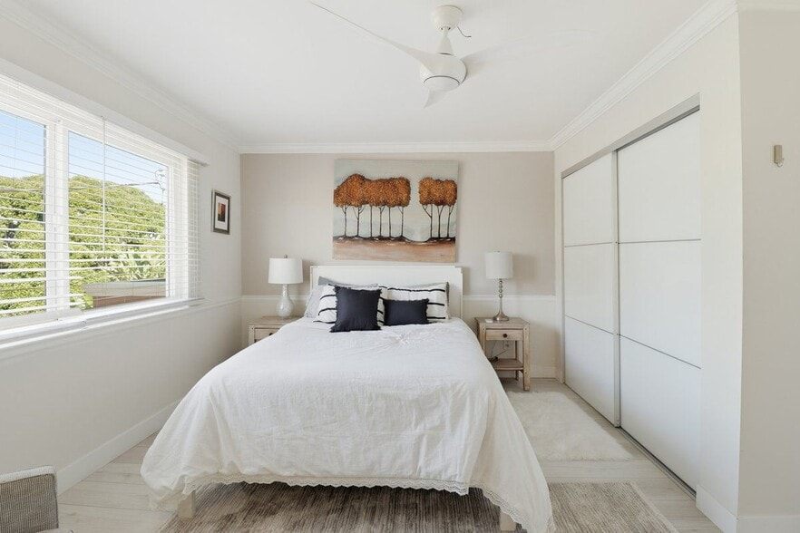 Building Photo - 6400 Pacific Ave