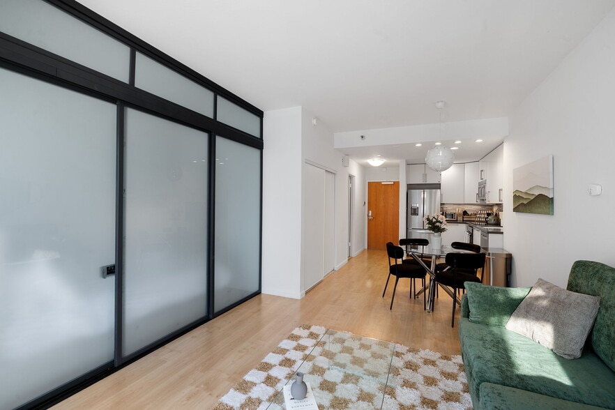 Building Photo - 1 Daniel Burnham Court