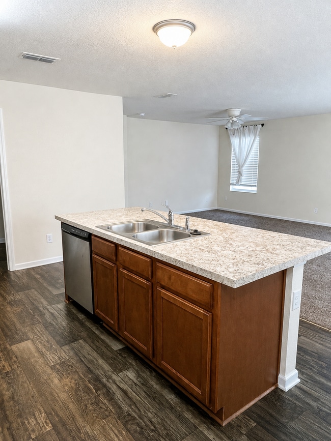 Building Photo - 228 Brooklet Cir
