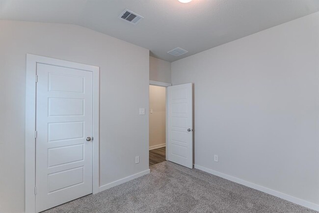 Building Photo - 1438 Waggoner Rnch Trl