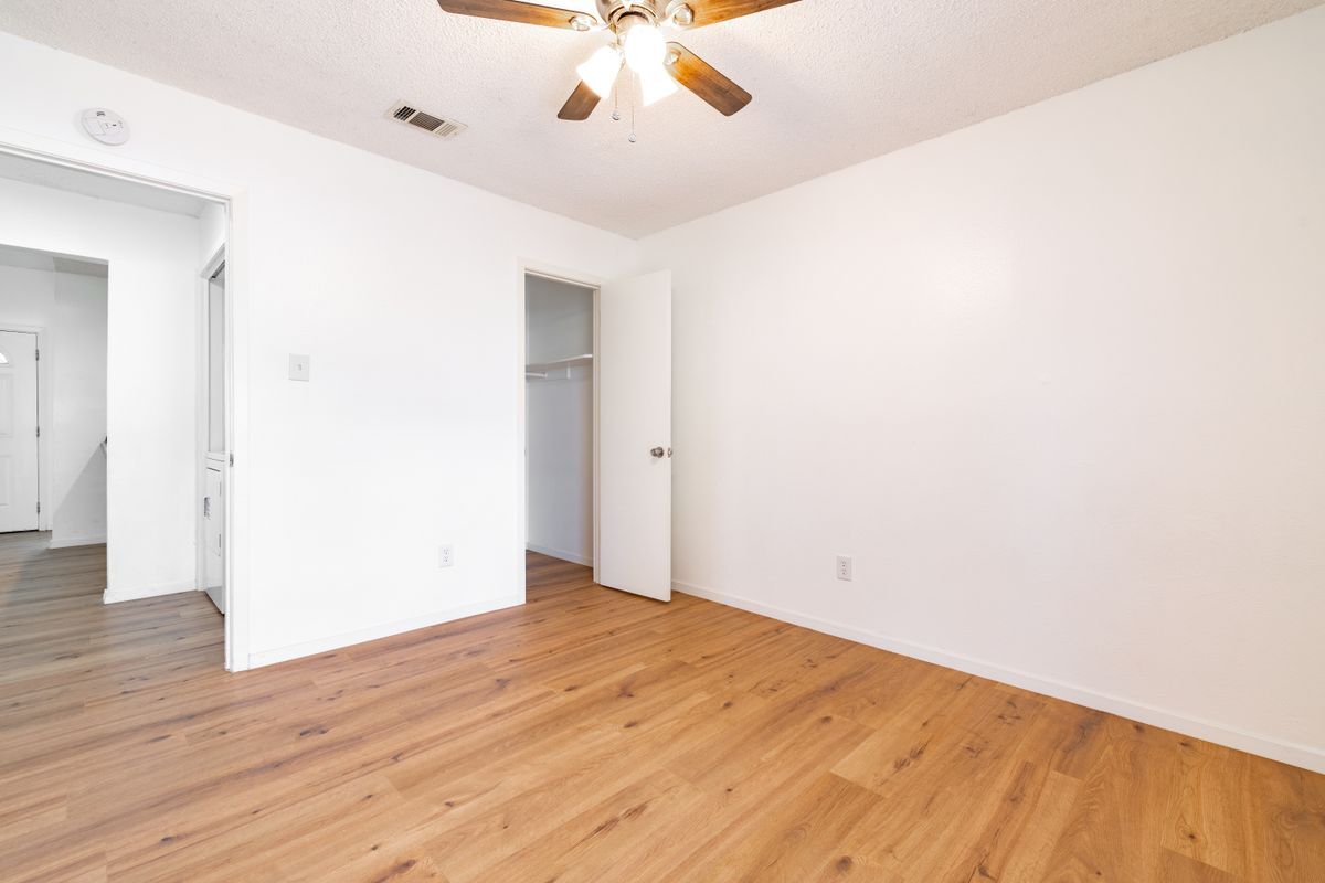 Building Photo - 706 Ramble Ln