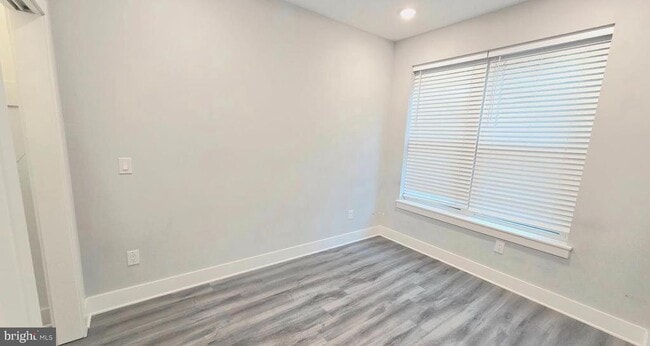 Building Photo - 5233 Chancellor St