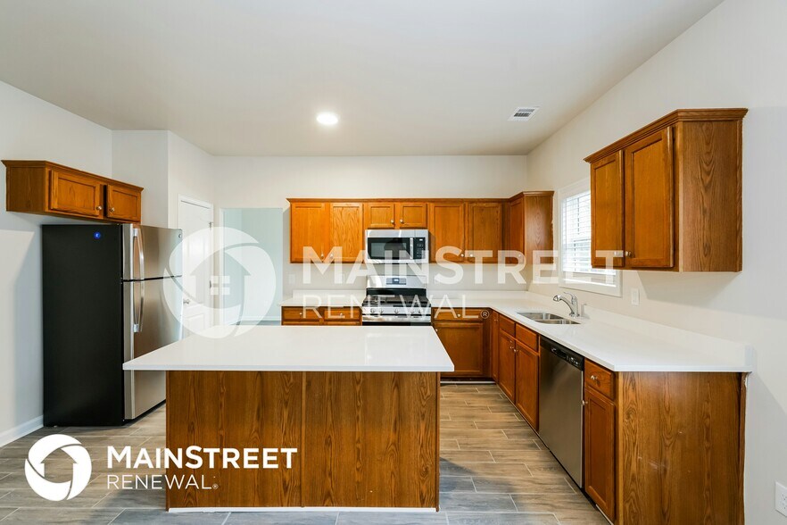 Building Photo - 3111 Leatherleaf Tr