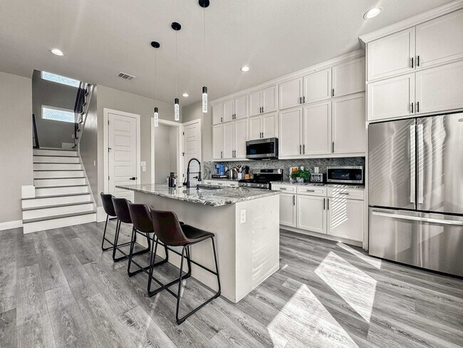 Building Photo - 2408 Pennsylvania Ave