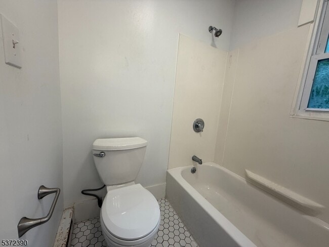 Building Photo - 22 Talmage Ave