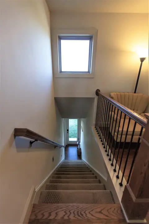 Building Photo - 1180 Mt Lebanon Rd