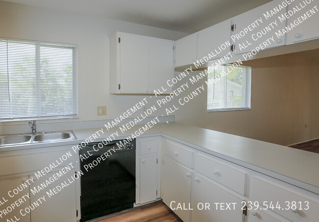 Building Photo - 8061 Country Rd