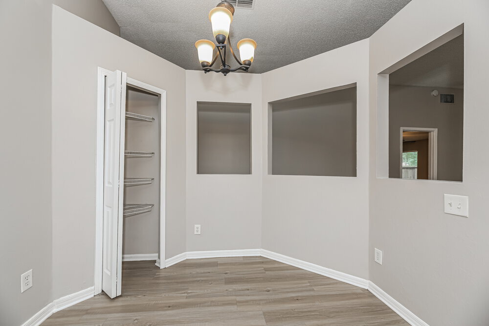 Building Photo - 1368 High Plains Dr W