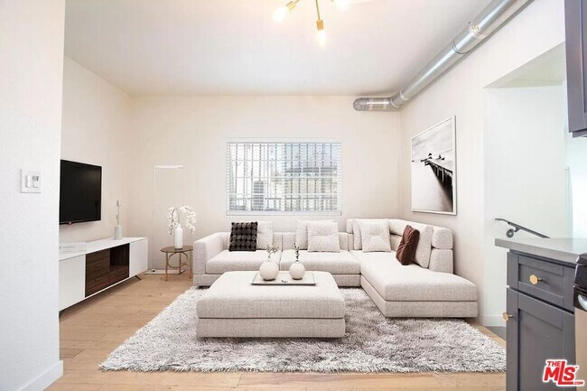 Building Photo - 1234 W Sunset Blvd