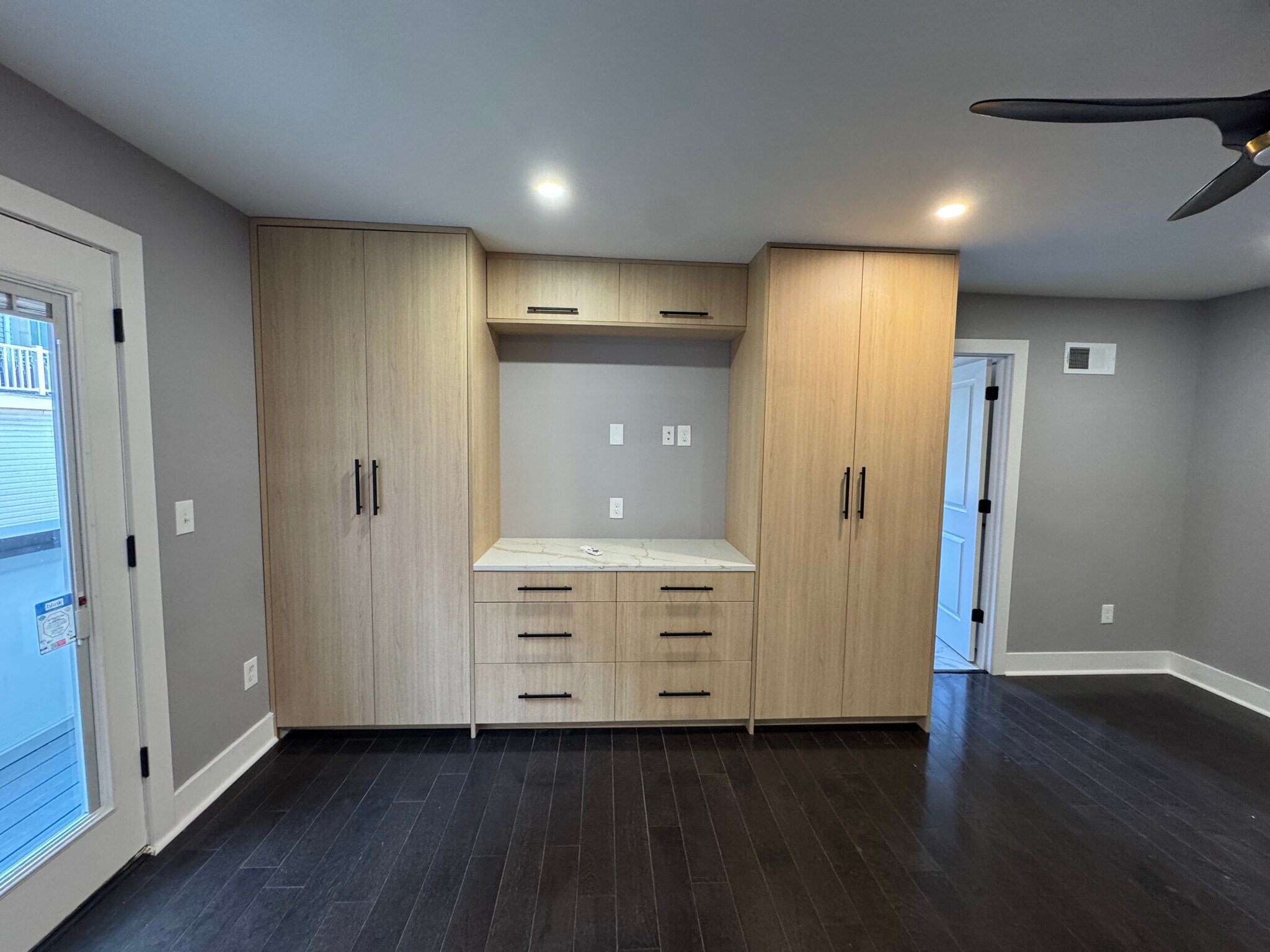 Building Photo - 3116 Dobson St