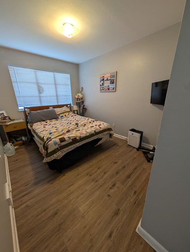 Building Photo - KF2