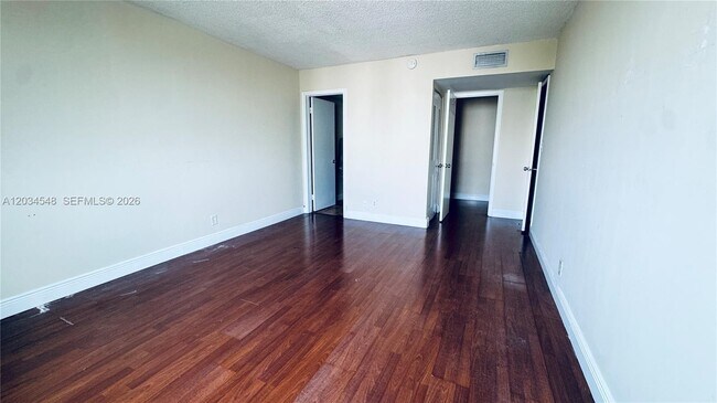 Building Photo - 9125 SW 77th Ave