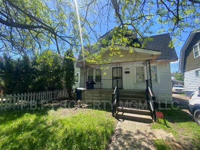 Primary Photo - 11725 Yellowstone St