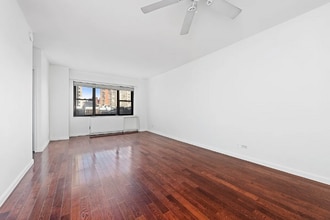 Building Photo - 345 E 80th St
