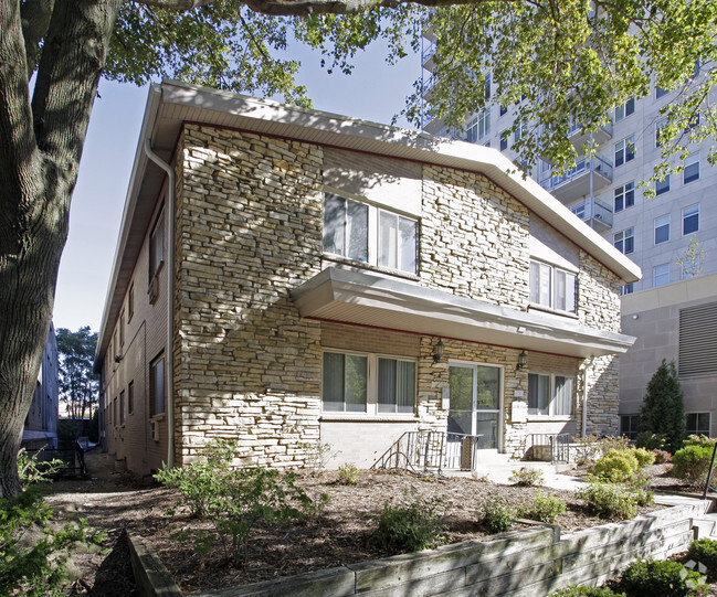 1112 E Knapp St - 1112 Knapp