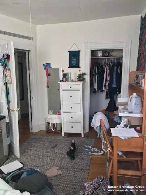 Building Photo - 26 Symphony Rd