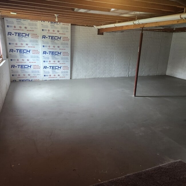 Building Photo - 4636 E Merced St