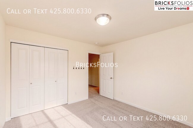 Building Photo - Welcoming Home in the Heart of Bothell's N...