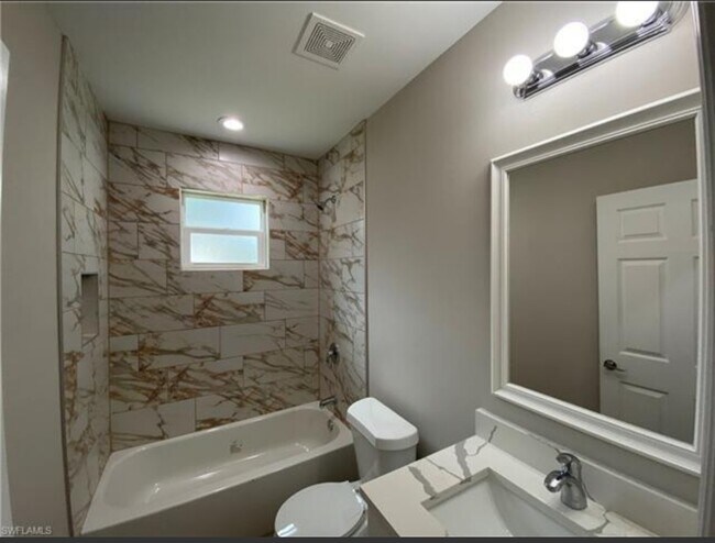 Building Photo - 117 Meadow Rd