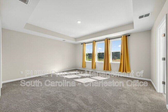 Building Photo - 102 Winding Grv Ln