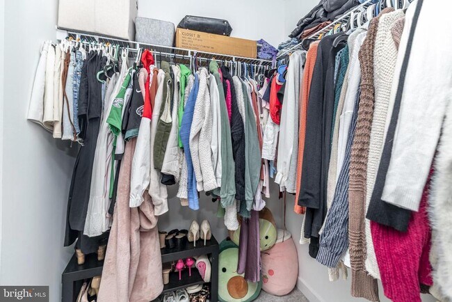 Building Photo - 41 Barnes Wy