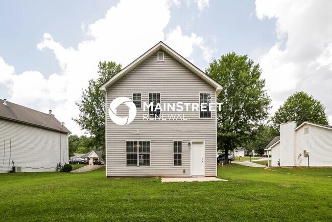Building Photo - 3 Bedroom Pet-Friendly Home in Ellenwood, GA with Main Street Renewal