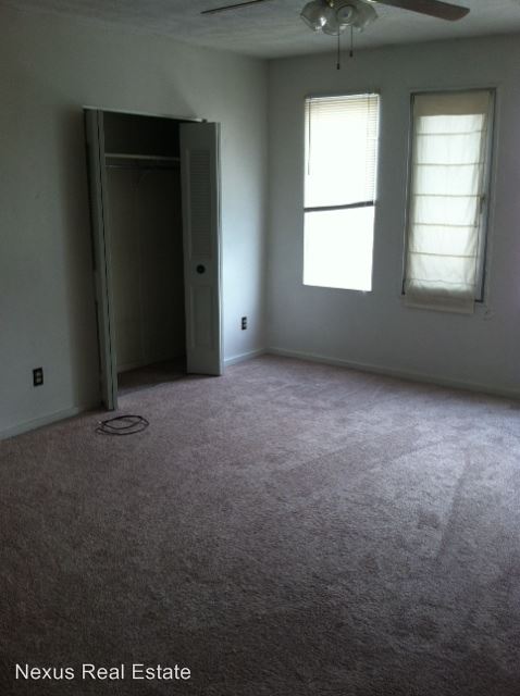 Building Photo - 5747 Holden St