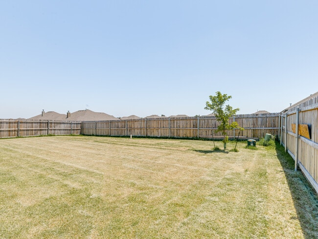 Building Photo - 4505 Black Mesa Ln