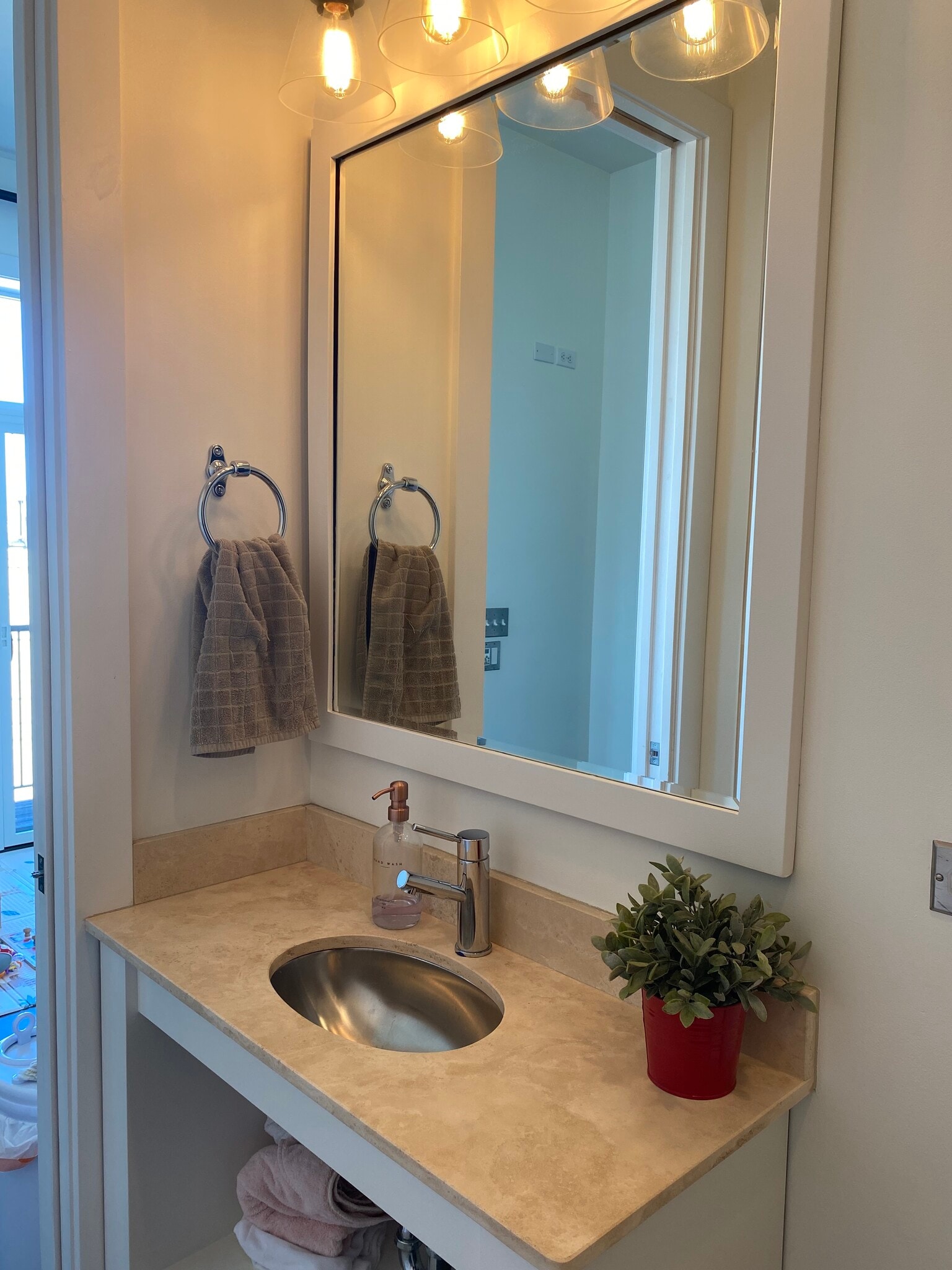 2nd Bedroom - Bahtroom sink - 1631 N Milwaukee Ave