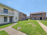 Building Photo - 12330 Ormandy St