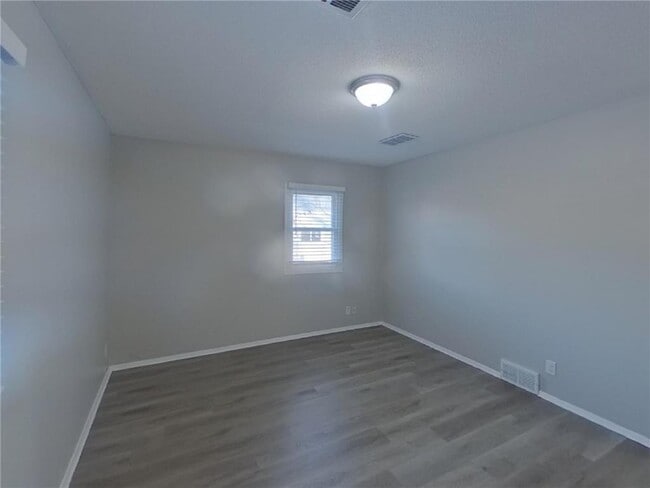 Building Photo - 8407 Lower 208th St W