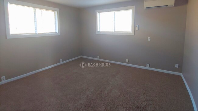 Building Photo - Enjoy living outside of town!