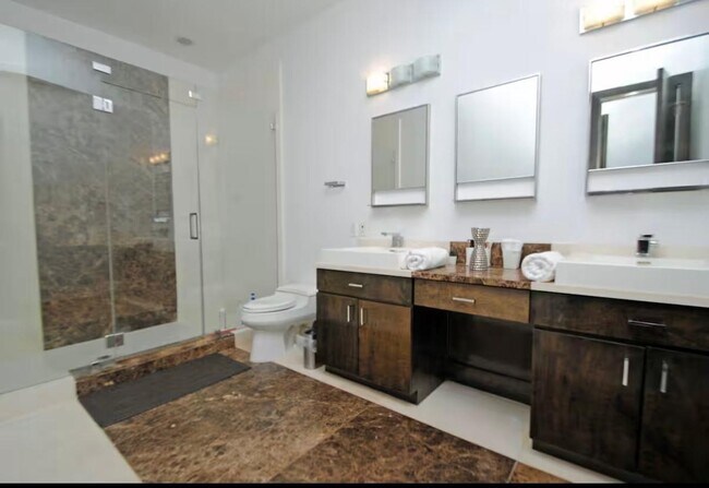 Building Photo - 4118 Floyd St