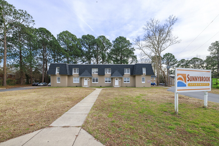 Primary Photo - Sunnybrook Apartments