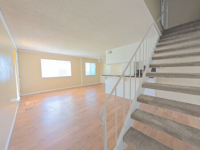 Building Photo - 6435 Greenback Ln