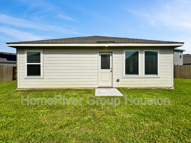 Building Photo - 5823 Standpiper Lp