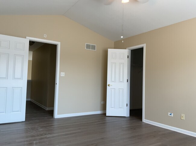 Building Photo - 1844 Courtwright Dr