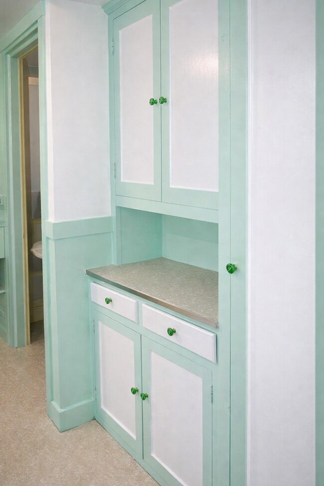 Building Photo - Girard72