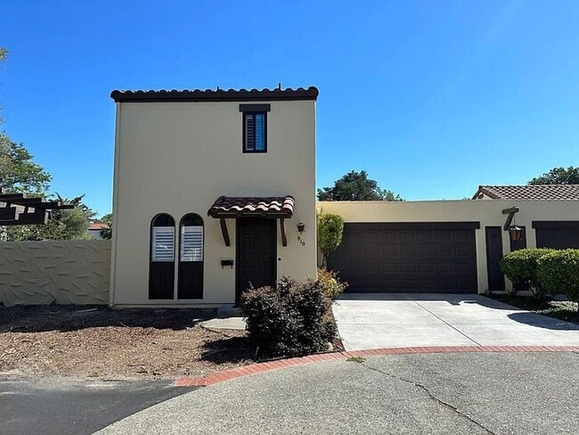 Building Photo - Welcome to your ideal rental home!