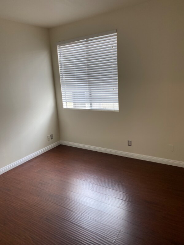 Building Photo - 1224 S Corning St