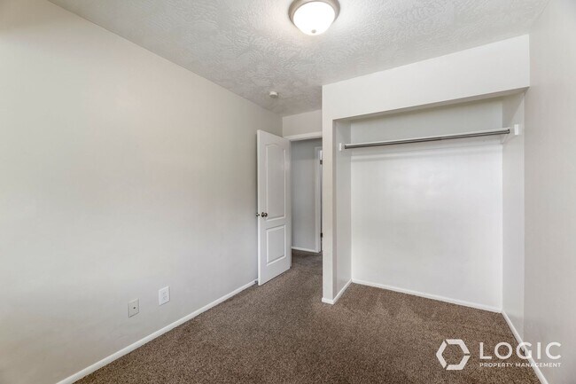 Building Photo - North Provo Duplex