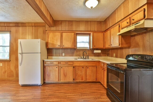 Building Photo - 11913 25th St