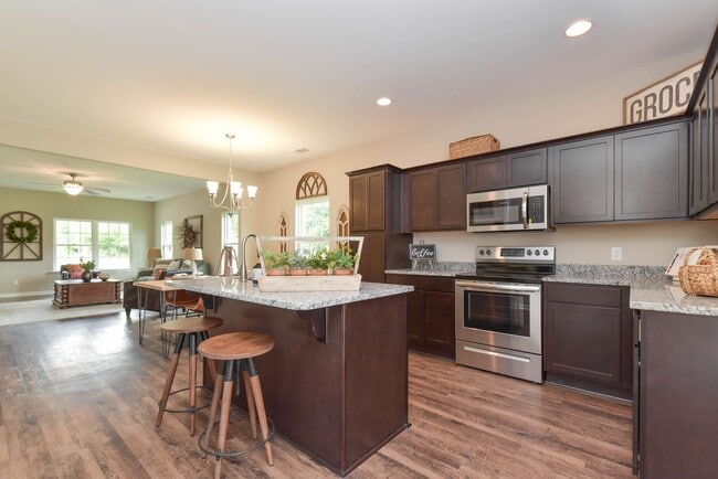 Building Photo - Coming Available!