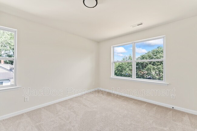 Building Photo - 204B Hamilton St