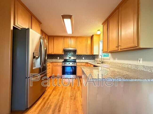 Building Photo - 59 Kelly Field Dr