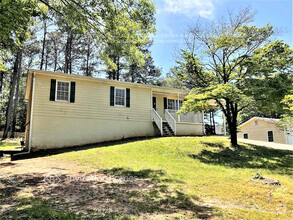 Building Photo - 764 Marthas Dr