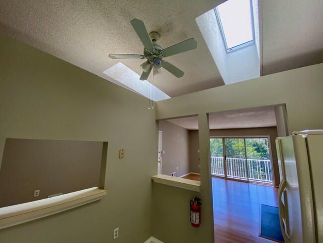 Building Photo - 177 Rachel Ct