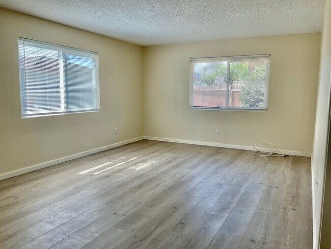 Building Photo - 41606 Marine Dr